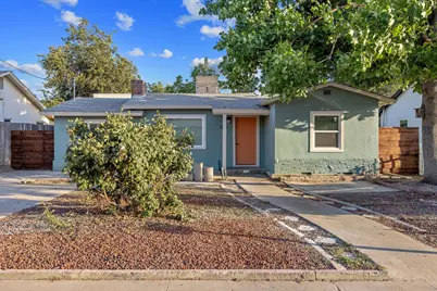 1019 E Laurel Avenue, Visalia, CA 93292 - Photo 1