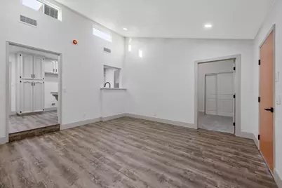 1019 E Laurel Avenue, Visalia, CA 93292 - Photo 27