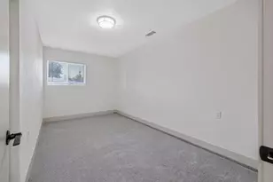 1019 E Laurel Ave, Visalia, CA 93292 - Photo 25