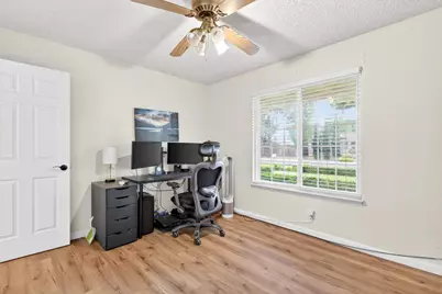 8356 Hamilton Way, Stockton, CA 95209 - Photo 39