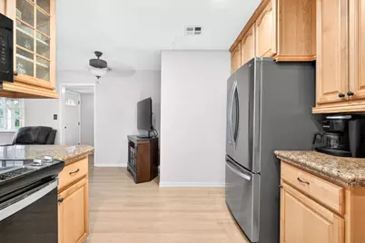 8356 Hamilton Way, Stockton, CA 95209 - Photo 19