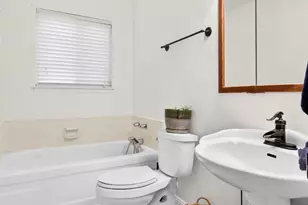8356 Hamilton Way, Stockton, CA 95209 - Photo 37