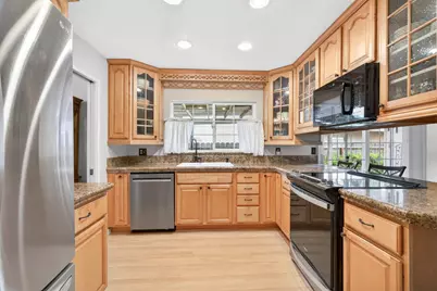 8356 Hamilton Way, Stockton, CA 95209 - Photo 17