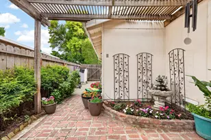 8356 Hamilton Way, Stockton, CA 95209 - Photo 13