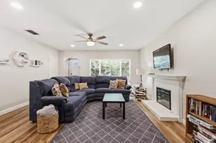 910 Pennsylvania Pl, Davis, CA 95616 - Photo 3