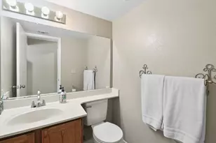8638 Hampton Hill Ct, Sacramento, CA 95828 - Photo 29