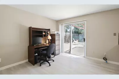 8638 Hampton Hill Court, Sacramento, CA 95828 - Photo 17