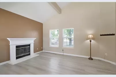 8638 Hampton Hill Court, Sacramento, CA 95828 - Photo 7