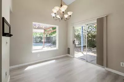 8638 Hampton Hill Court, Sacramento, CA 95828 - Photo 9