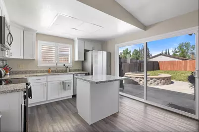10251 Ellenwood Avenue, Sacramento, CA 95827 - Photo 5