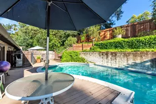 7702 Southcliff Dr, Fair Oaks, CA 95628 - Photo 17