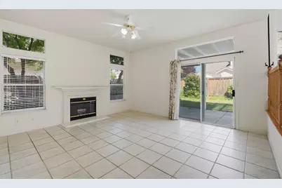1240 Camino Capistrano, Roseville, CA 95747 - Photo 15
