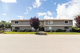 3260 Alexander Dr, Redding, CA 96002 - Photo 3