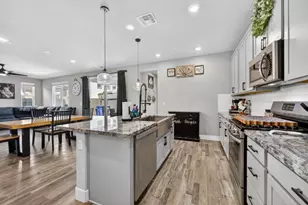 8247 Blue Coral Ave, Elk Grove, CA 95757 - Photo 13