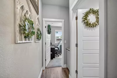 8247 Blue Coral Avenue, Elk Grove, CA 95757 - Photo 23