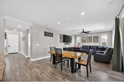 8247 Blue Coral Avenue, Elk Grove, CA 95757 - Photo 17