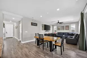 8247 Blue Coral Ave, Elk Grove, CA 95757 - Photo 17