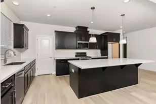 8032 Challis Cir, Roseville, CA 95747 - Photo 21