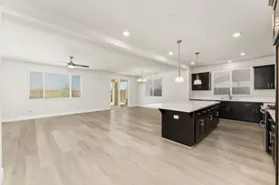 8032 Challis Cir, Roseville, CA 95747 - Photo 17
