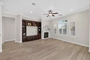 1563 E Via Mirasol Ln, Fresno, CA 93730 - Photo 23