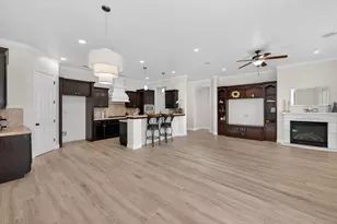 1563 E Via Mirasol Ln, Fresno, CA 93730 - Photo 21