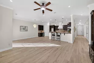 1563 E Via Mirasol Ln, Fresno, CA 93730 - Photo 11