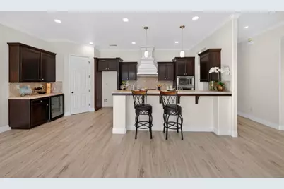 1563 E Via Mirasol Lane, Fresno, CA 93730 - Photo 13