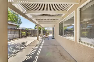 9534 Rockybrook Way, Elk Grove, CA 95624 - Photo 59