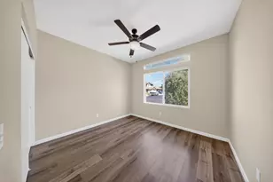 9534 Rockybrook Way, Elk Grove, CA 95624 - Photo 9