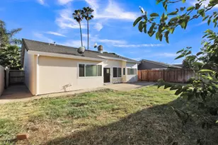 7817 Scottsdale Dr, Sacramento, CA 95828 - Photo 31
