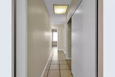 7817 Scottsdale Drive, Sacramento, CA 95828 - Photo 25