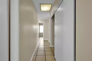 7817 Scottsdale Dr, Sacramento, CA 95828 - Photo 25