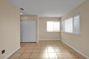 7817 Scottsdale Dr, Sacramento, CA 95828 - Photo 17
