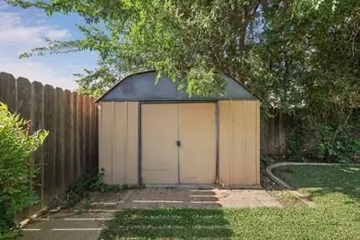 1951 Colombard Circle, Lodi, CA 95240 - Photo 25
