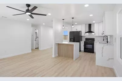142 E Coolidge Avenue, Modesto, CA 95350 - Photo 9