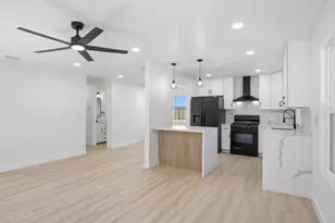 142 E Coolidge Ave, Modesto, CA 95350 - Photo 9