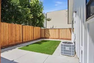 142 E Coolidge Ave, Modesto, CA 95350 - Photo 27