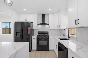 142 E Coolidge Ave, Modesto, CA 95350 - Photo 13