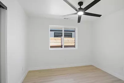 142 E Coolidge Avenue, Modesto, CA 95350 - Photo 45
