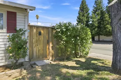 10833 Walnutwood Way, Rancho Cordova, CA 95670 - Photo 39