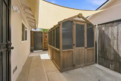 10833 Walnutwood Way, Rancho Cordova, CA 95670 - Photo 37