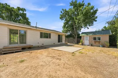 10833 Walnutwood Way, Rancho Cordova, CA 95670 - Photo 33