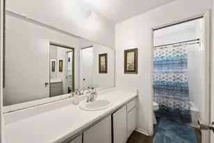 8252 Center Pkwy, Sacramento, CA 95823 - Photo 3