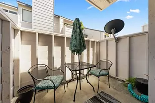8252 Center Pkwy, Sacramento, CA 95823 - Photo 5