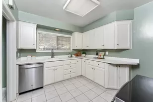2717 17th St, Sacramento, CA 95818 - Photo 3