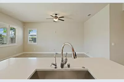 1077 Dimaggio Way, Galt, CA 95632 - Photo 15
