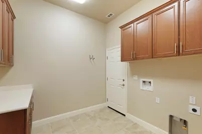 1077 Dimaggio Way, Galt, CA 95632 - Photo 39