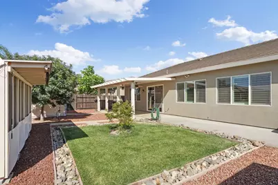 1077 Dimaggio Way, Galt, CA 95632 - Photo 47