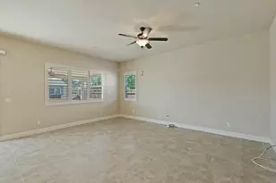 1077 Dimaggio Way, Galt, CA 95632 - Photo 17
