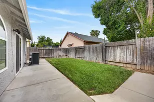 8853 Bridalsmith Dr, Sacramento, CA 95828 - Photo 49